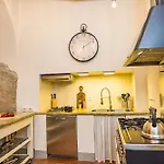 Apartment Rose's Palace Cortona