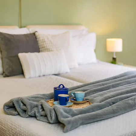 Rose's Palace * Cortona