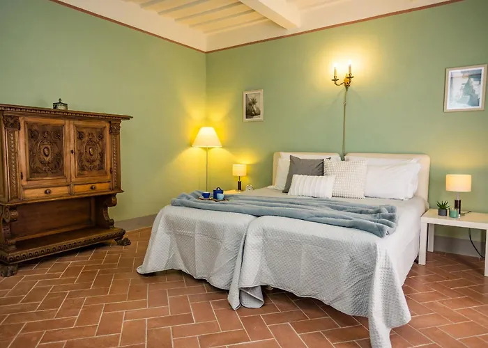 Rose's Palace Cortona