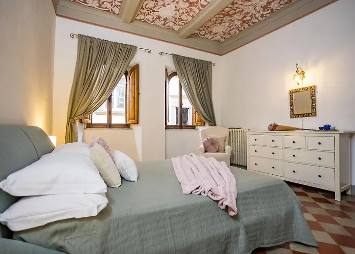 Rose's Palace Διαμέρισμα *