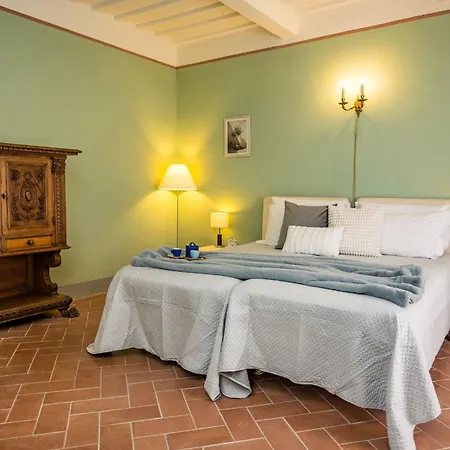 Rose's Palace Cortona