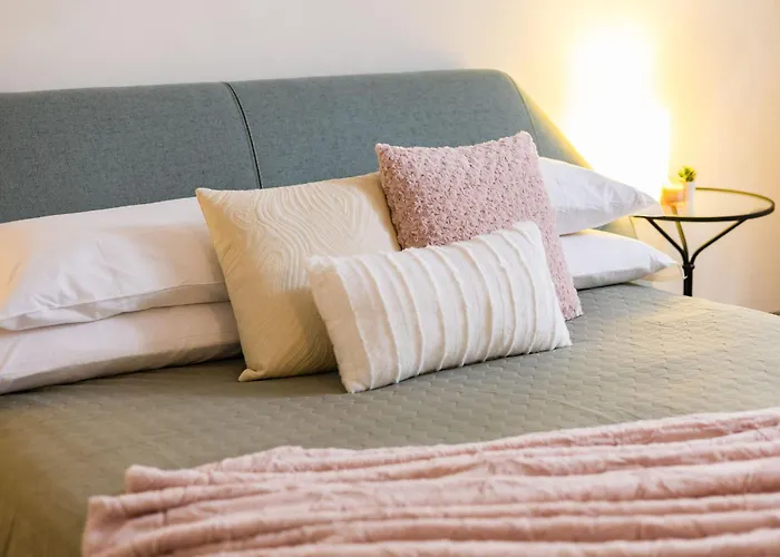 Rose's Palace شقة كورتونا